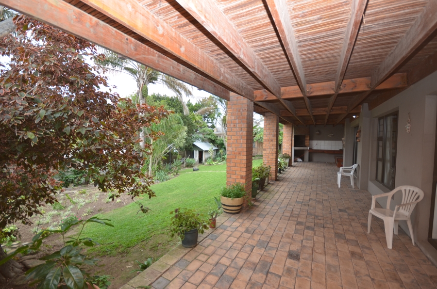 9 Bedroom Property for Sale in Nahoon Eastern Cape